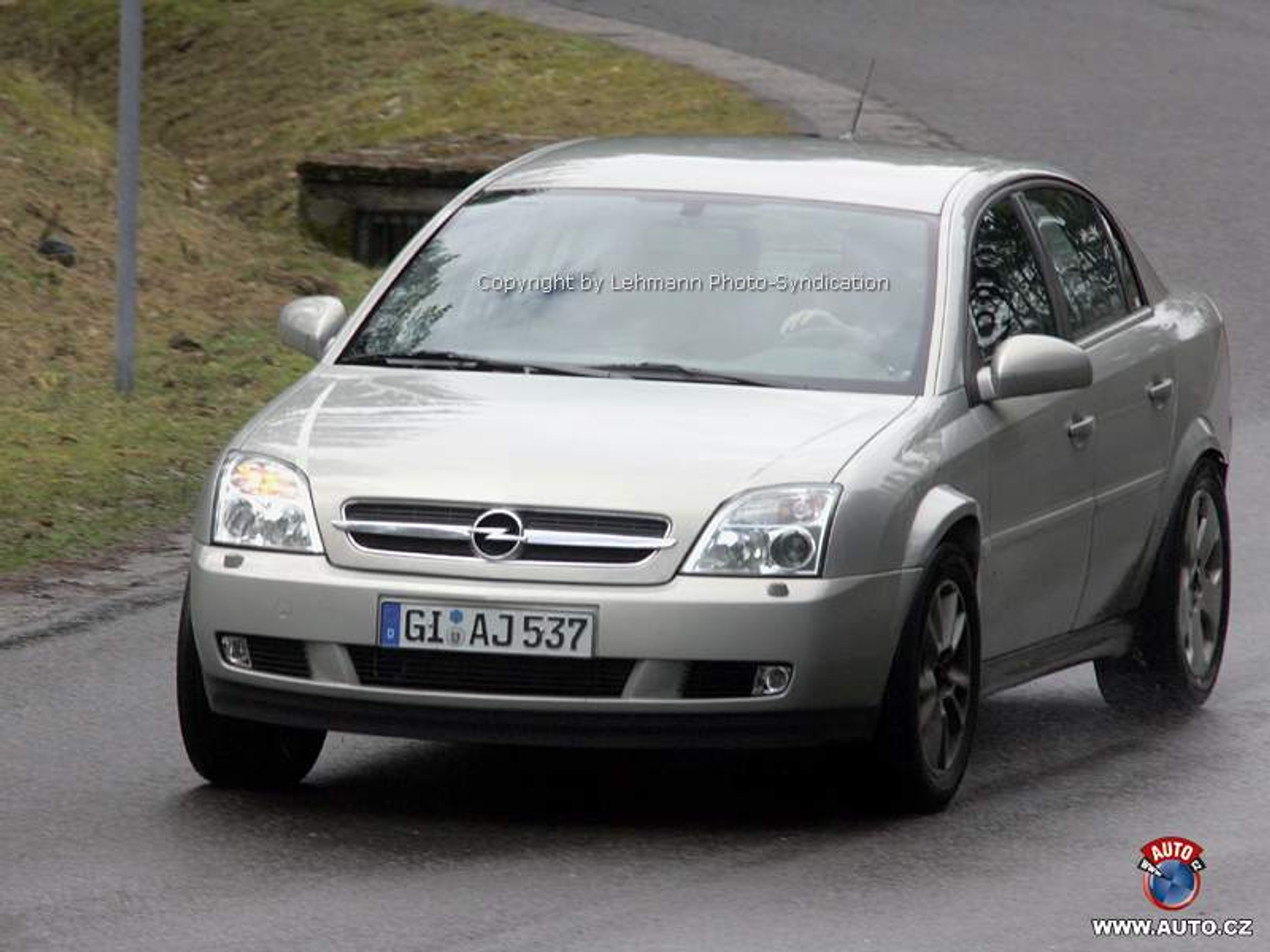 Następca Opla Vectry z nową nazwą