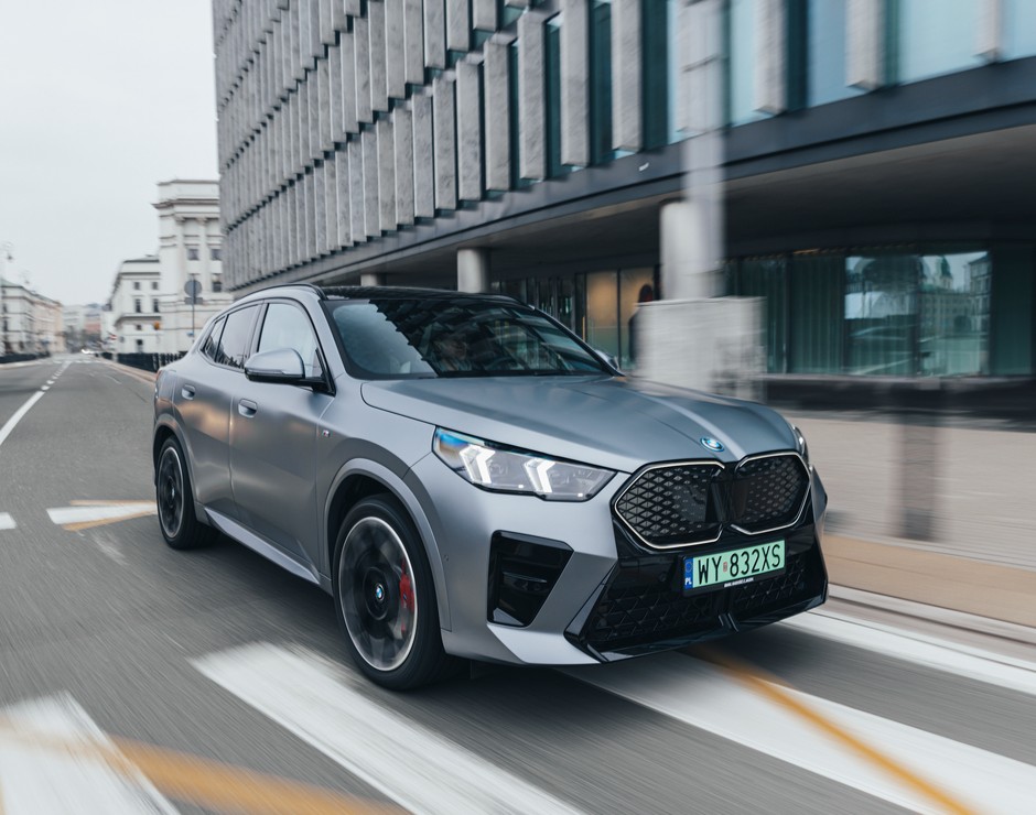 BMW iX2