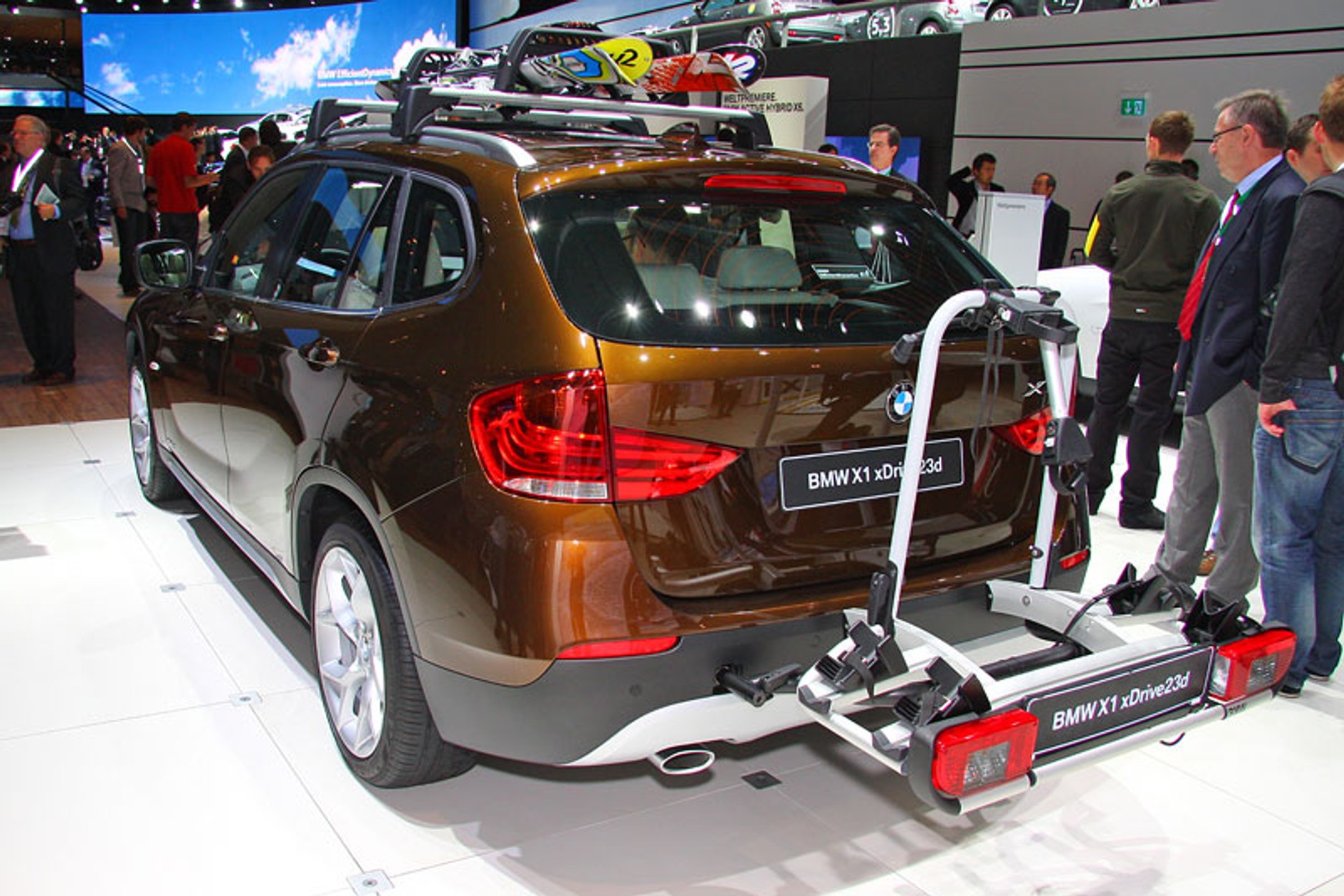 IAA Frankfurt 2009: 81 premier światowych, 753 wystawców z 30 krajów (fotogaleria I.)