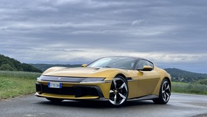Polacy rejestrują nowe Ferrari średnio co cztery dni, a Rolls-Royce'a co 15. Ten drugi kosztuje minimum 1,7 mln zł