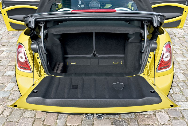 Detroit 2009: premiera światowa Mini Cabrio