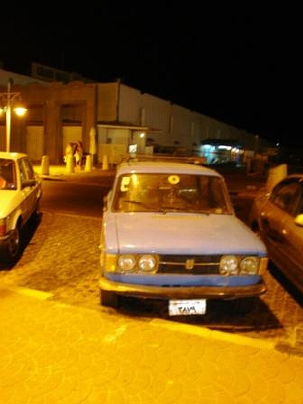 ŚWIAT JEST JAK WIELKA KSIĘGA - KTO NIE PODRÓŻUJE, CZYTA TYLKO JEJ PIERWSZĄ STRONĘ