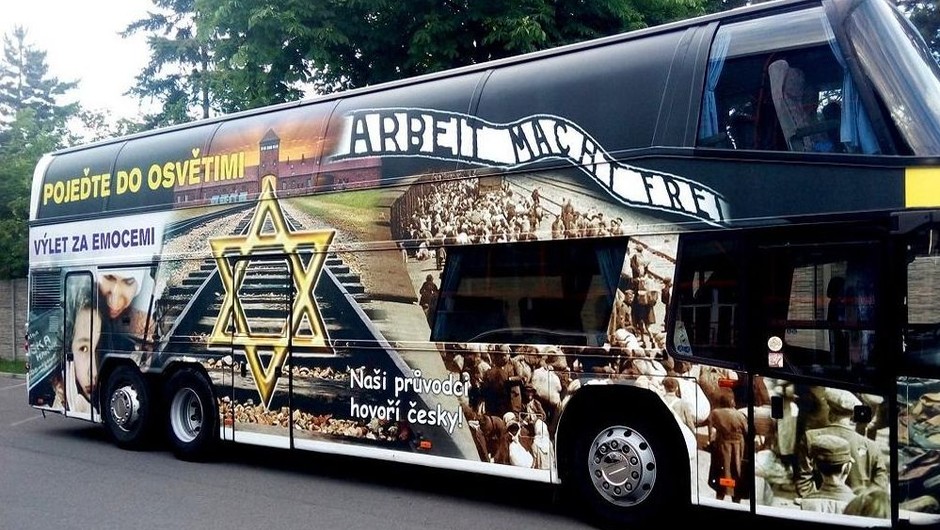 Kontrowersyjny autobus