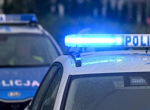 Policjant zauważył motocyklistę z pasażerem. To była czysta abstrakcja