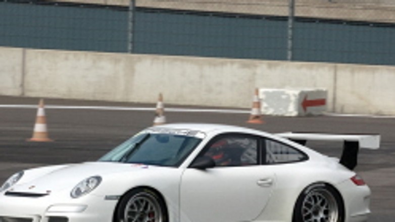 Wyścigi: Robert Lukas w Carrera Cup