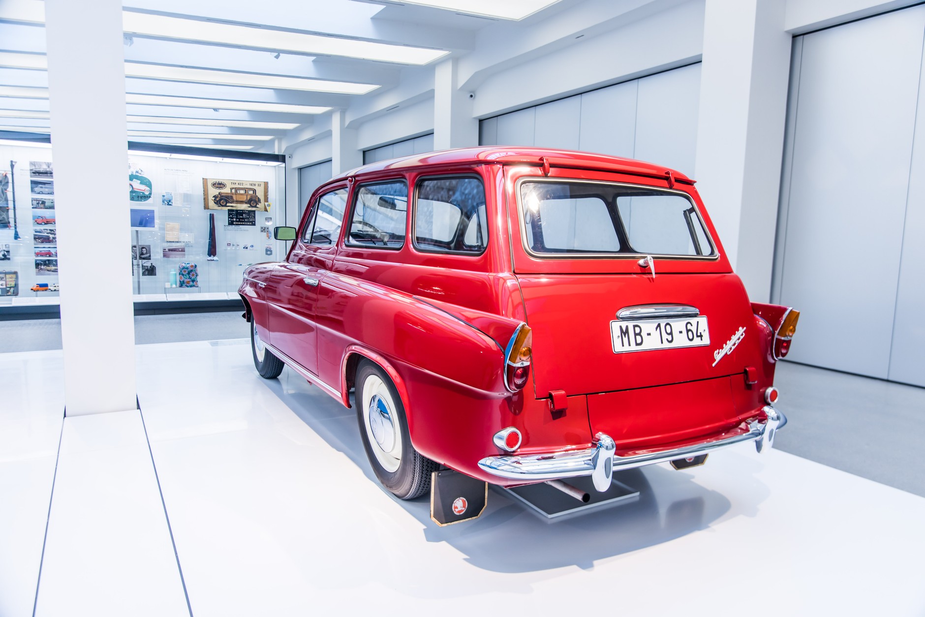 klasyczna Škoda Octavia w ŠKODA Muzeum Mladá Boleslav
