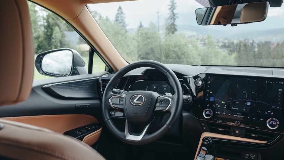 Lexus NX 350h