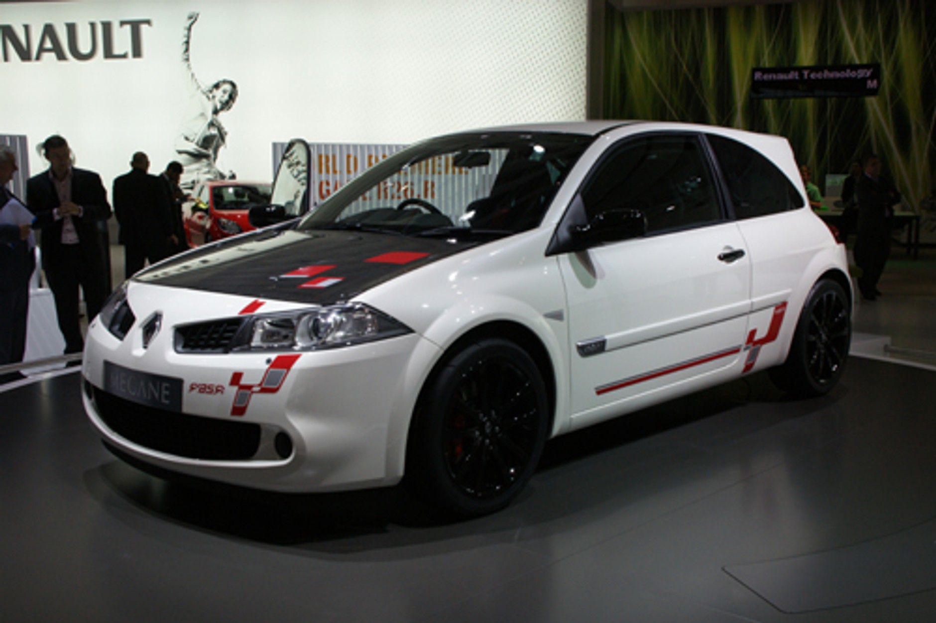 Pozdrowienia z Londynu - gorąca relacja z British Motor Show 2008