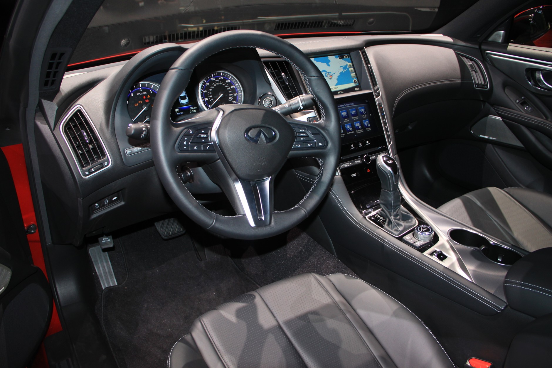 Infiniti Q60 Coupe (Detroit 2016)