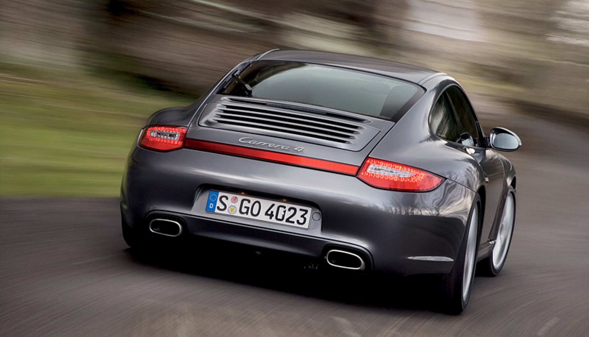 Porsche 911 Carrera 4: teraz z elektronicznie sterowanym napędem 4x4