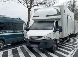 Białorusin wiózł do Hiszpanii samochody. ITD zatrzymała transport