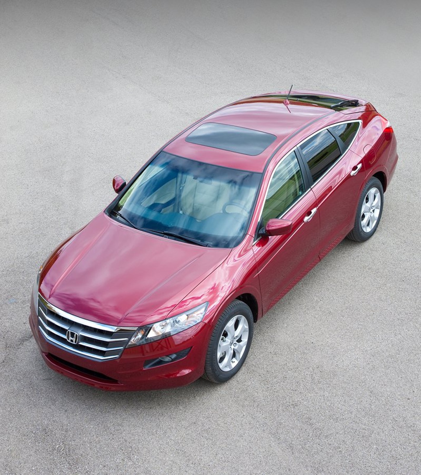 Honda Accord Crosstour: kolejny mikst liftbacka, coupé i SUV-a