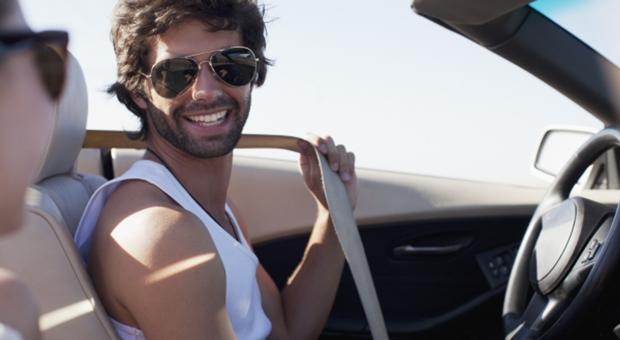 Pasy – zapinać czy nie?