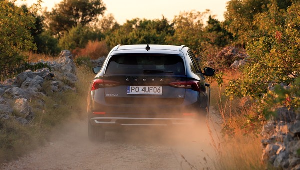 Škoda Octavia Combi Scout 2.0 TDI – nie tylko na asfalt
