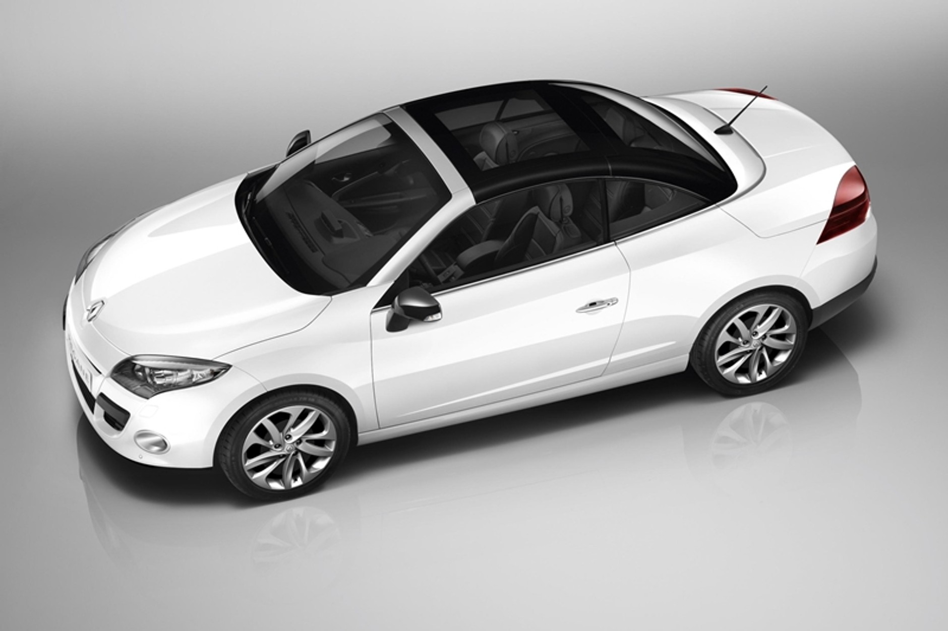 Renault Megane Coupé-Cabrio – sky is the limit