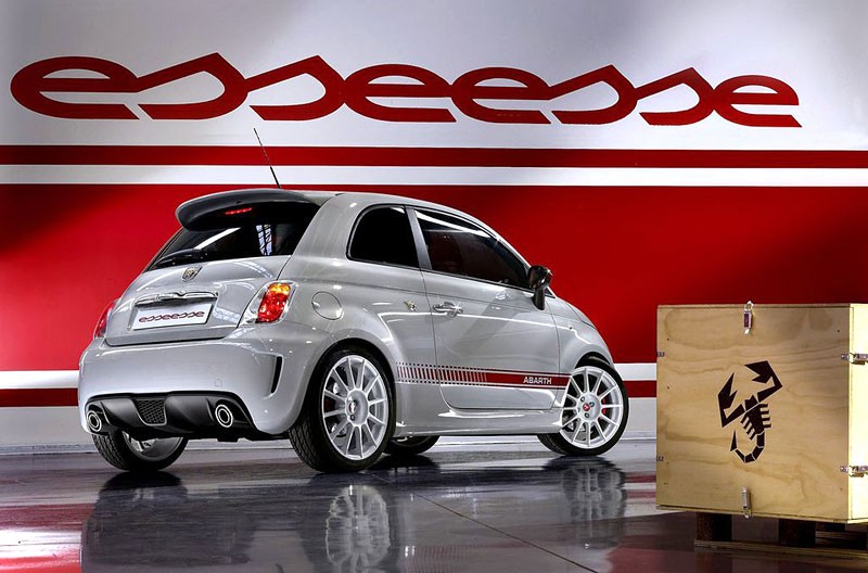 Paryż 2008: Fiat 500 Abarth Esseesse – jeszcze ostrzejsza biedronka