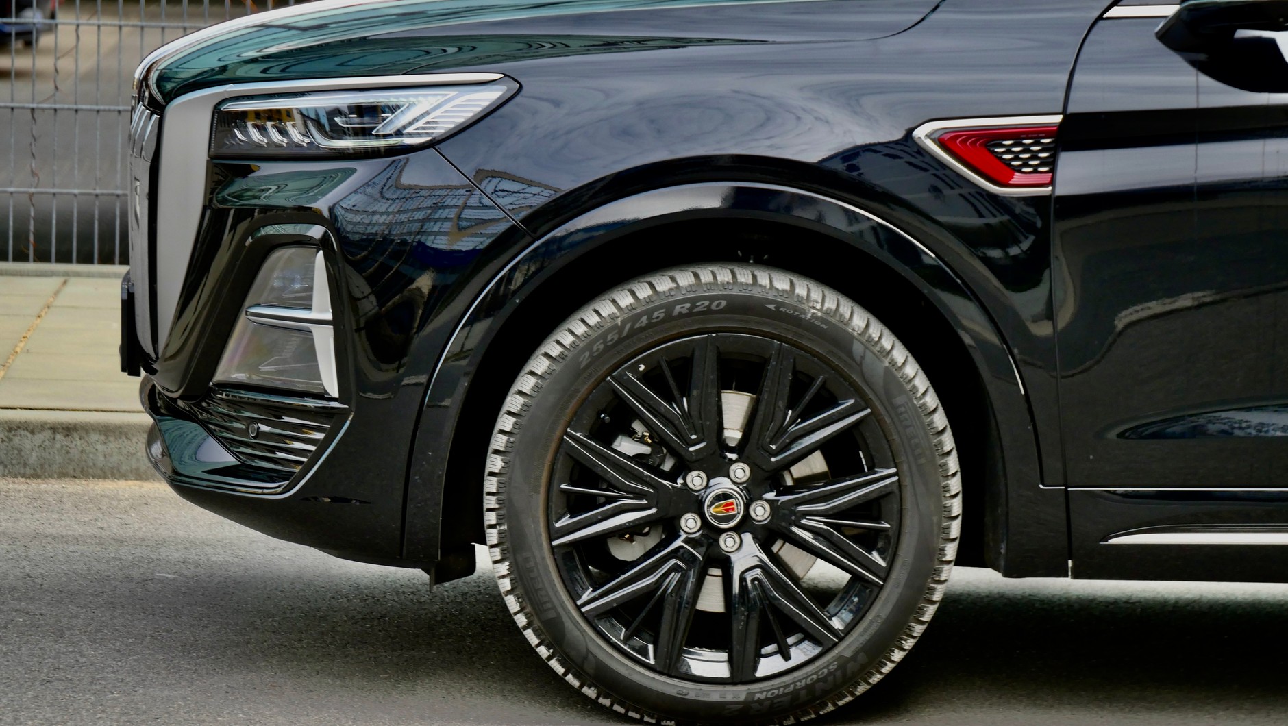 Nowe Hongqi HS5