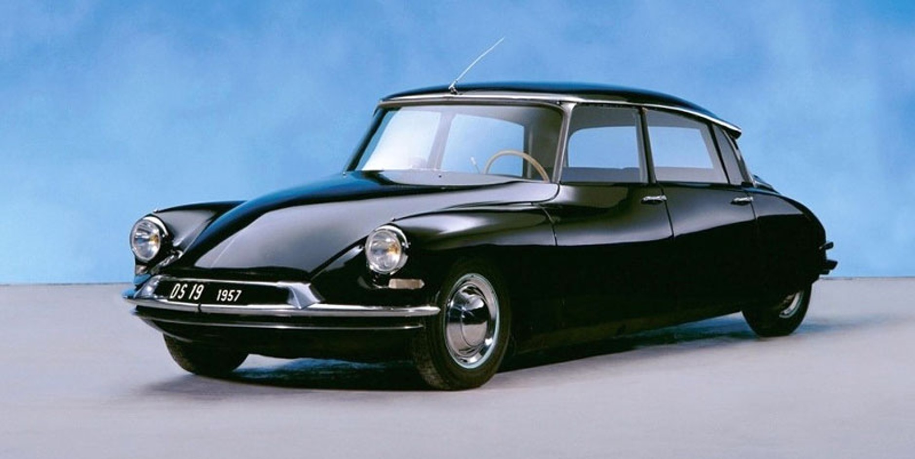 50 kultowych aut w Paradzie Zabytkowych Citroënów w Warszawie (3.10)