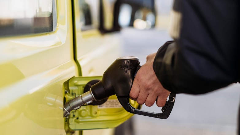 Tankowanie samochodu