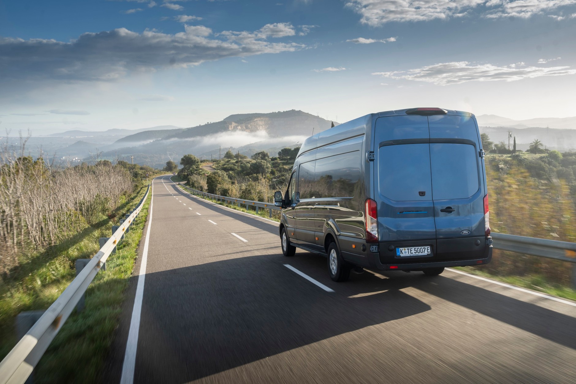 Ford E-Transit o zwiększonym zasięgu