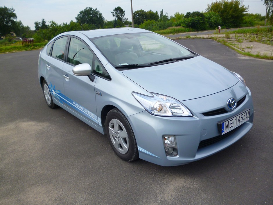 Mówisz hybryda, myślisz Prius