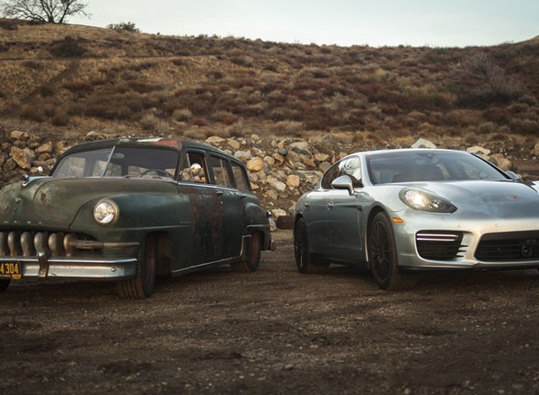 Porsche Panamera S kontra ICON Desoto Chrysler 1952 Wagon Derelict: Moda na patynę