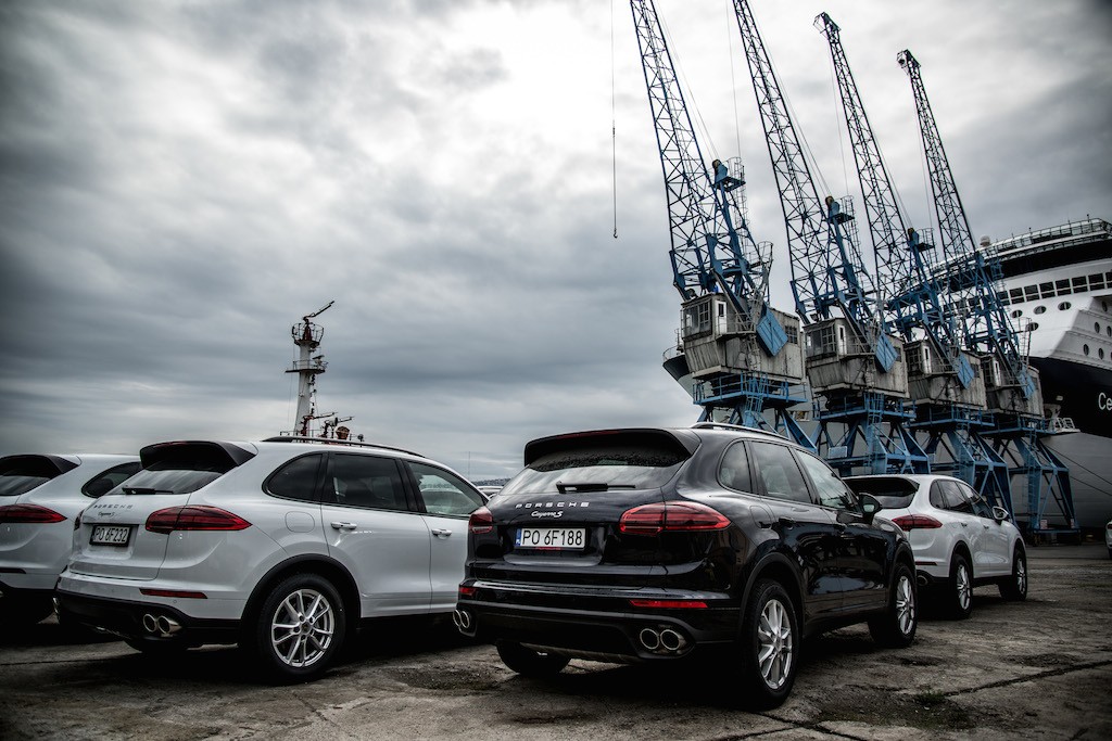 Porsche-Cayenne