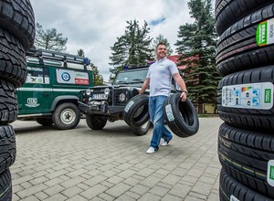 Nokian Tyres oraz należąca do niego sieć serwisów Vianor wspiera Akademię Auto Świat