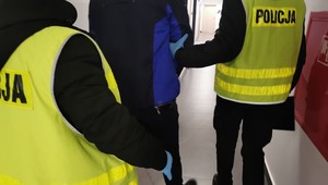 Taksówkarz kradł tablice rejestracyjne i paliwo na stacjach. Teraz grozi mu więzienie