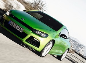 VW Scirocco R ze sportowymi fotelami