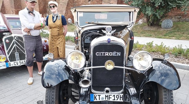 Tysiąc "cytryn" w Toruniu. Byliśmy na światowym zlocie Citroenów