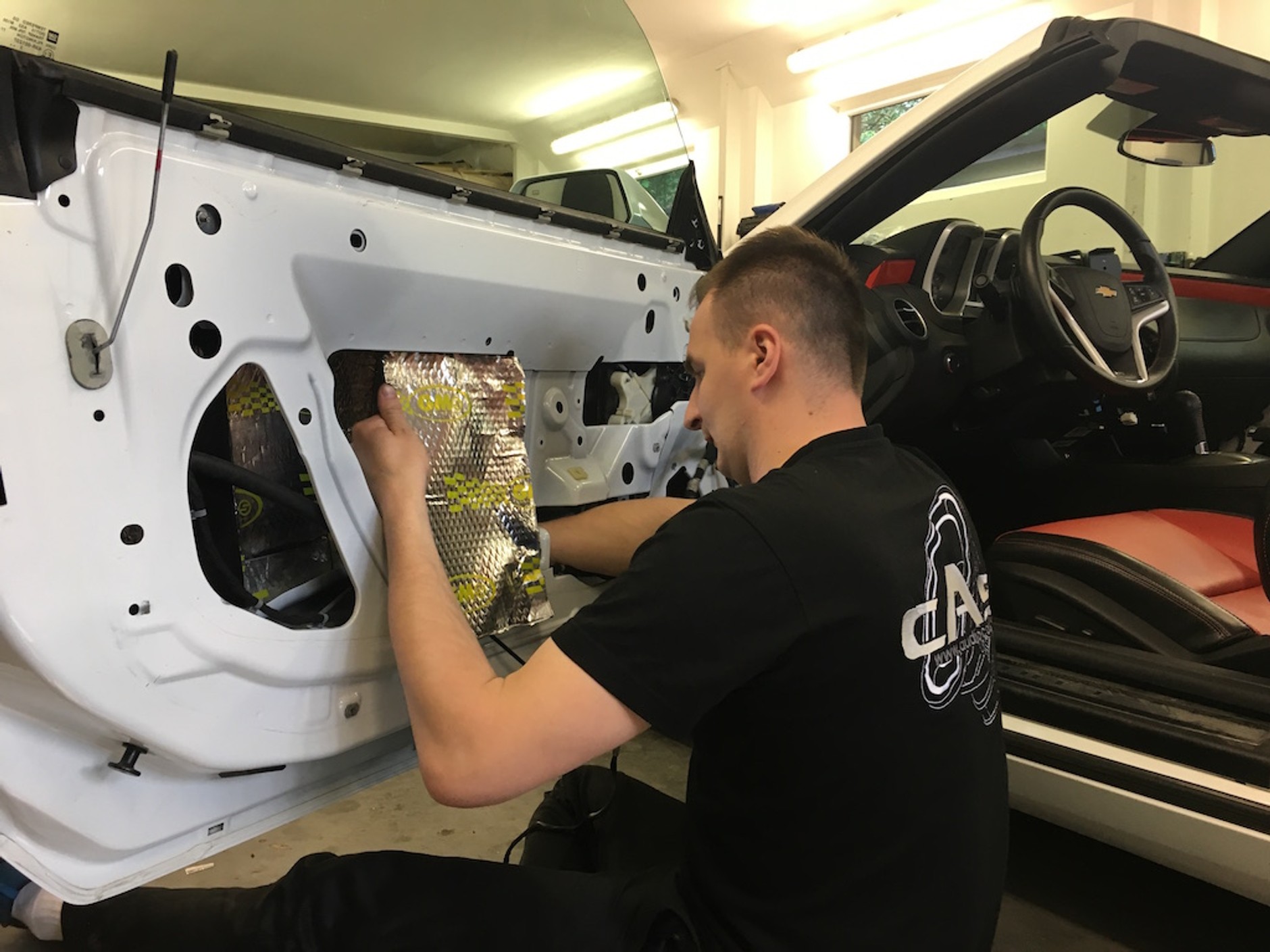 Wygłuszanie samochodu krok po kroku - radzimy, jak zrobić to dobrze