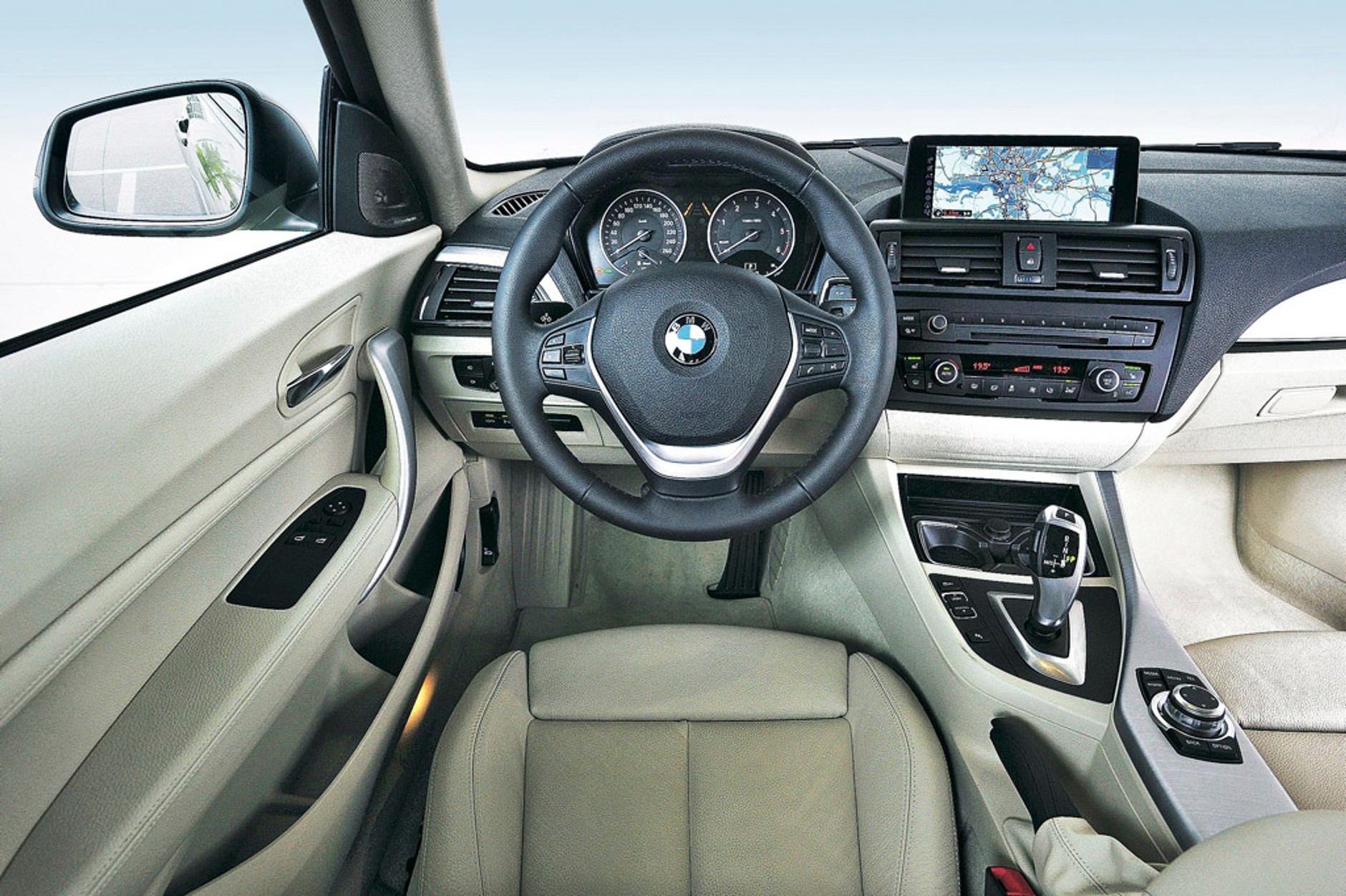 Audi A3 kontra BMW serii 1 i Mercedes klasy A: porównanie kompaktów klasy premium