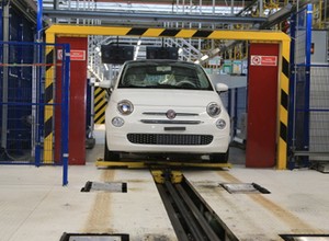 Tyska fabryka Fiata przedłuża przerwę w produkcji