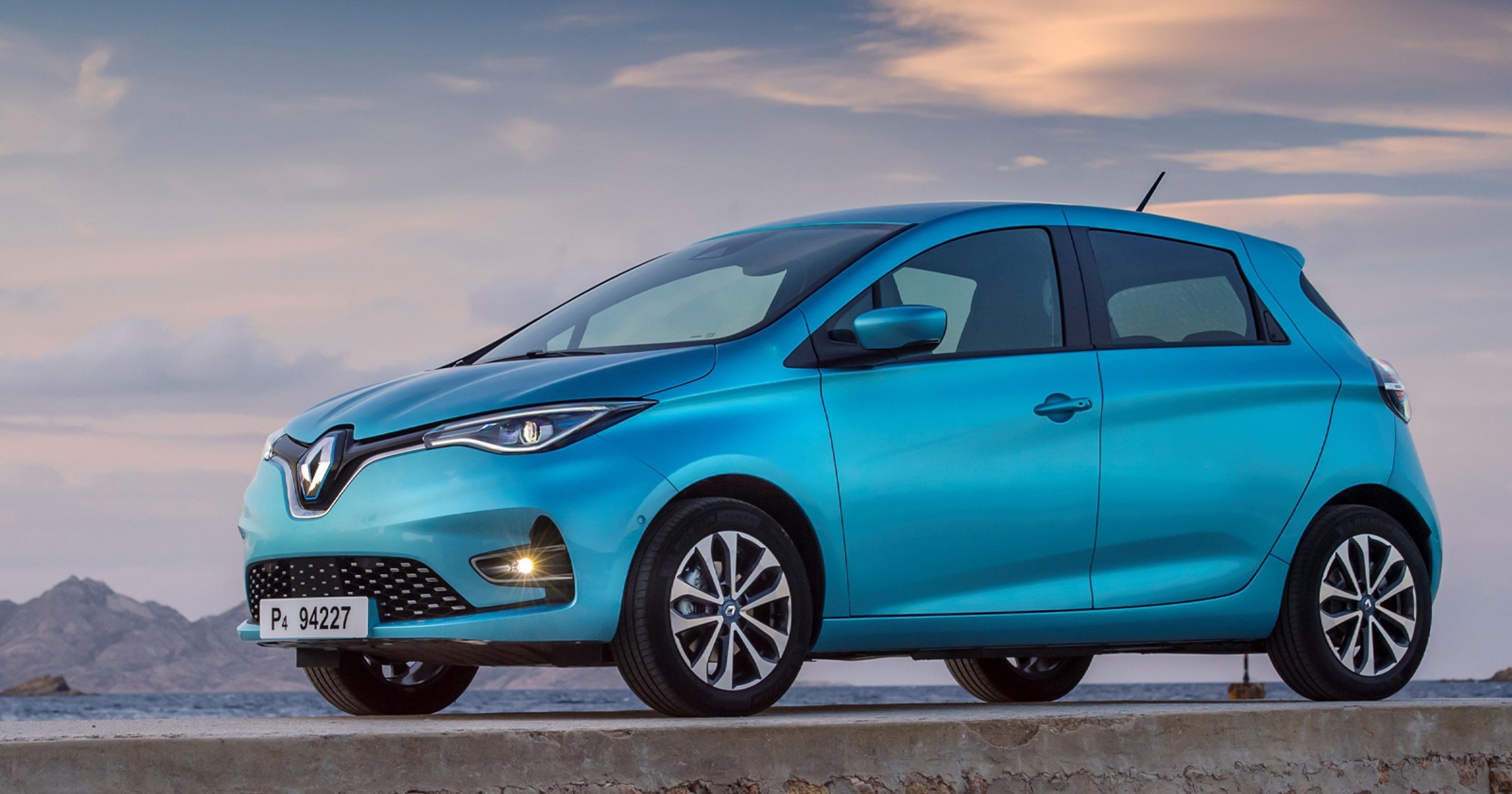 W pierwszym półroczu 2020 w Europie najlepiej sprzedawało się Renault Zoe – nabywców znalazło 36 663 egzemplarzy.