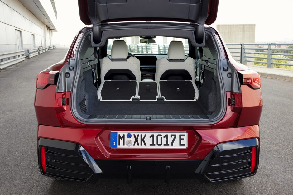 BMW iX2 (2024)