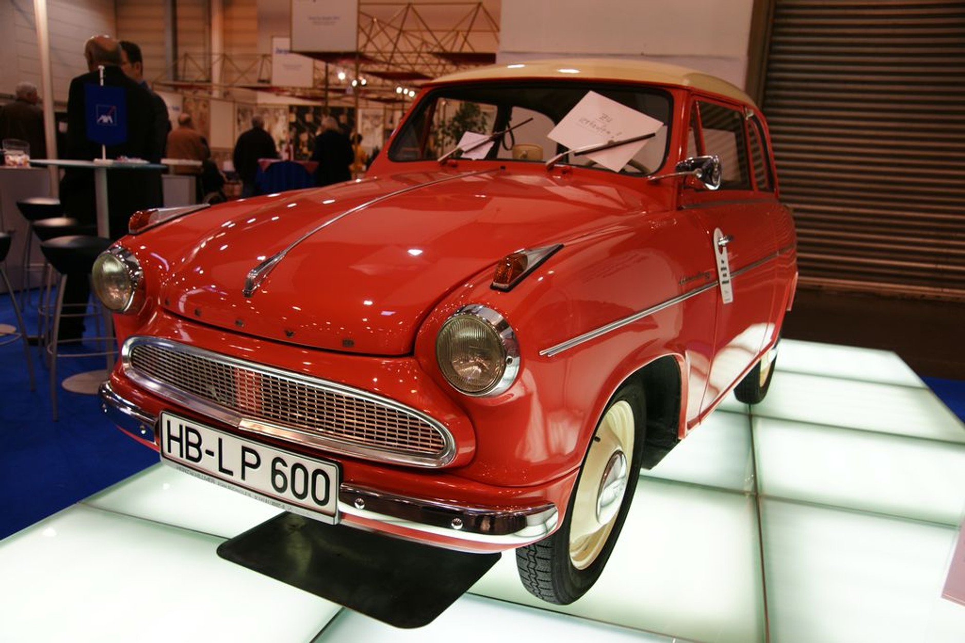 Techno Classica Essen 2010: targi rekordów - zaprzeczenie kryzysu w motoryzacji (galeria)