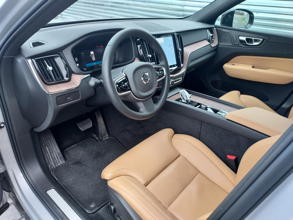 Volvo XC60 B4
