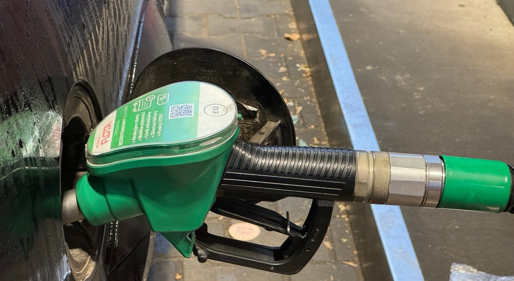 Tankowanie samochodu