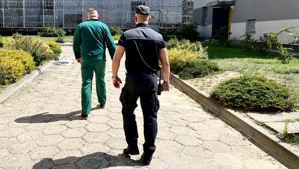 Byłem na widzeniu w więzieniu i rozmawiałem z osadzonym za wypadek drogowy
