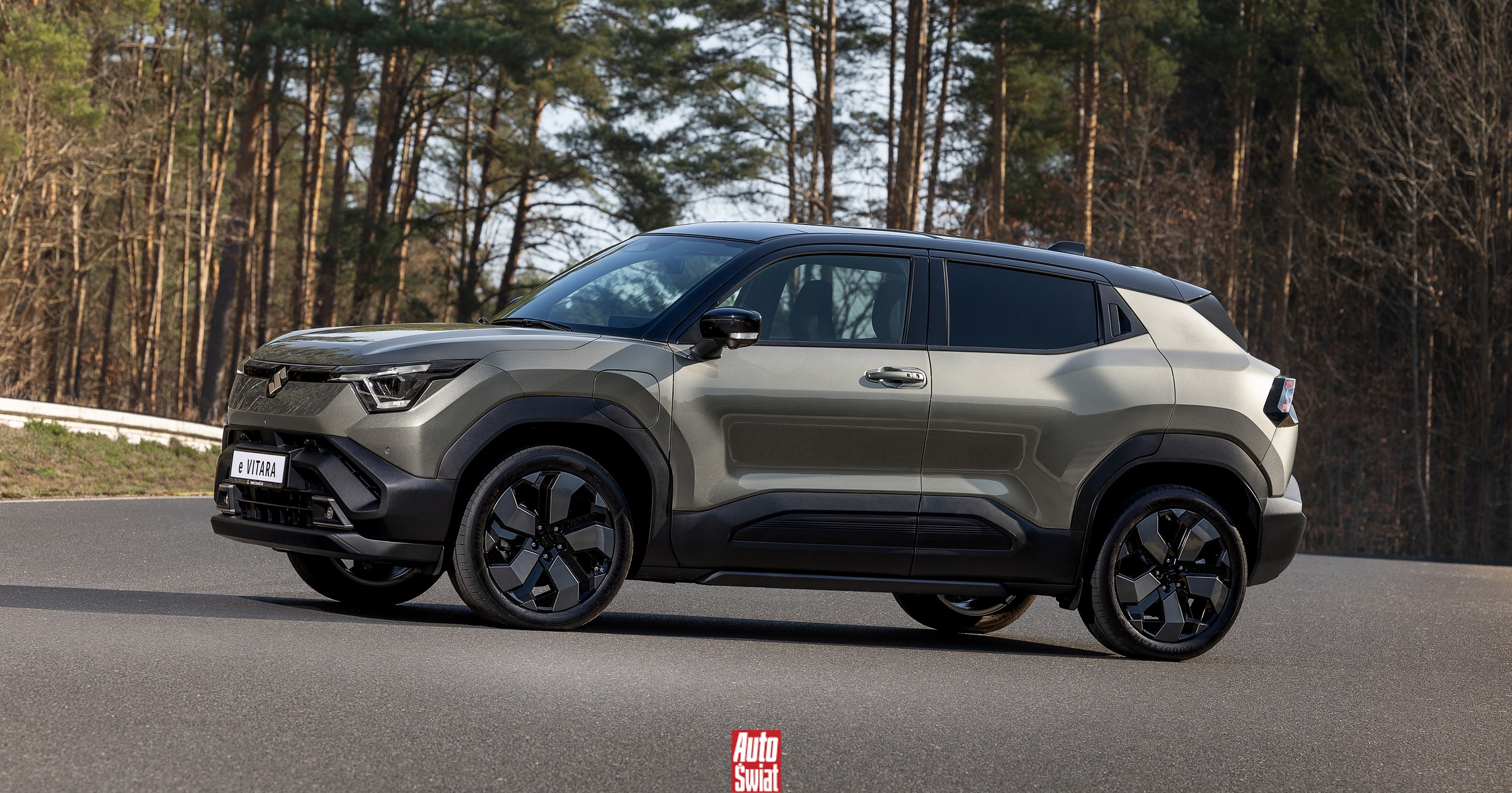 Suzuki eVitara już w salonach. Będzie rywalizować z Toyotą