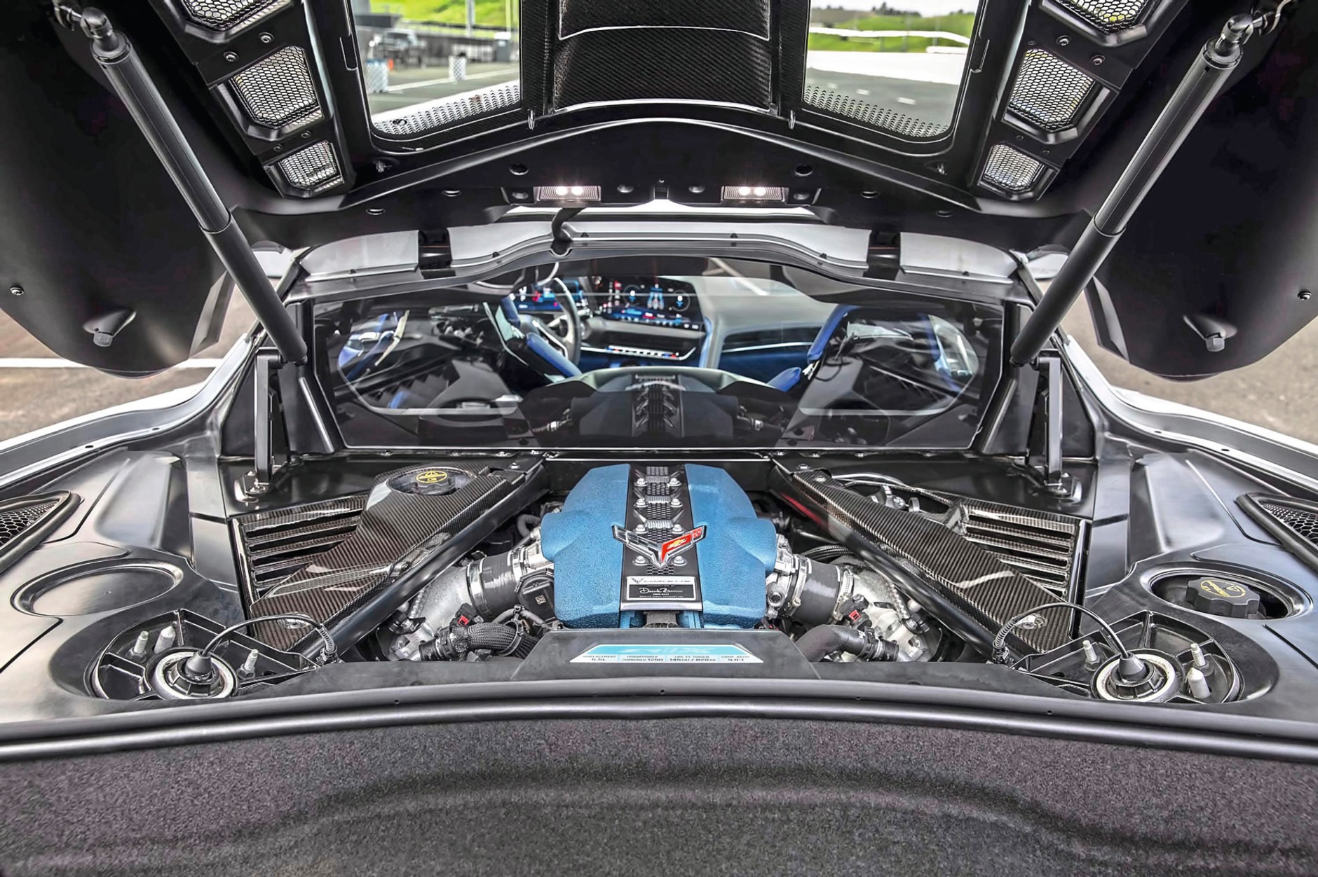 Corvette ZR1X – hybryda z V8