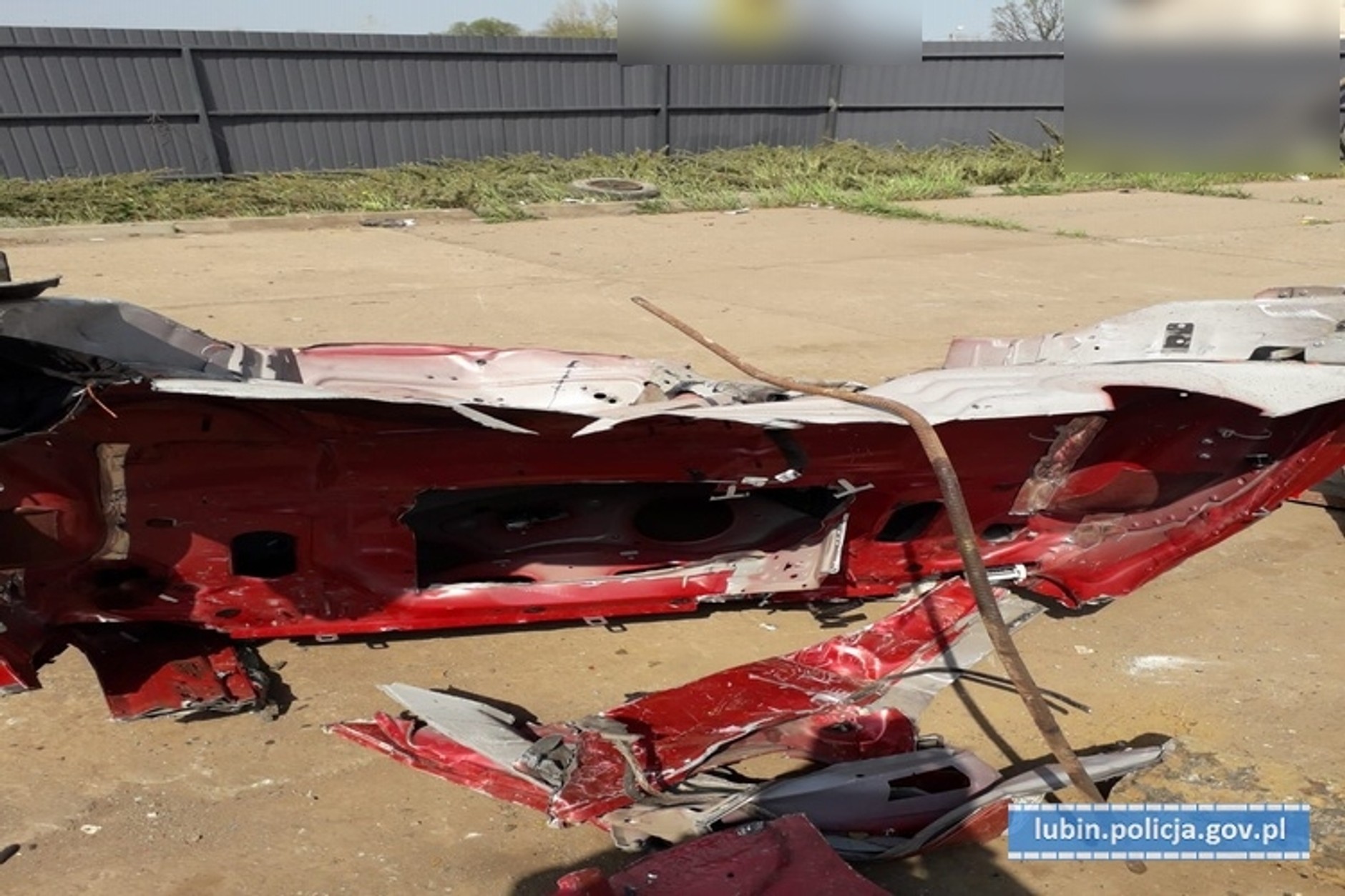 Ze skradzionego Jaguara prawie nic nie zostało