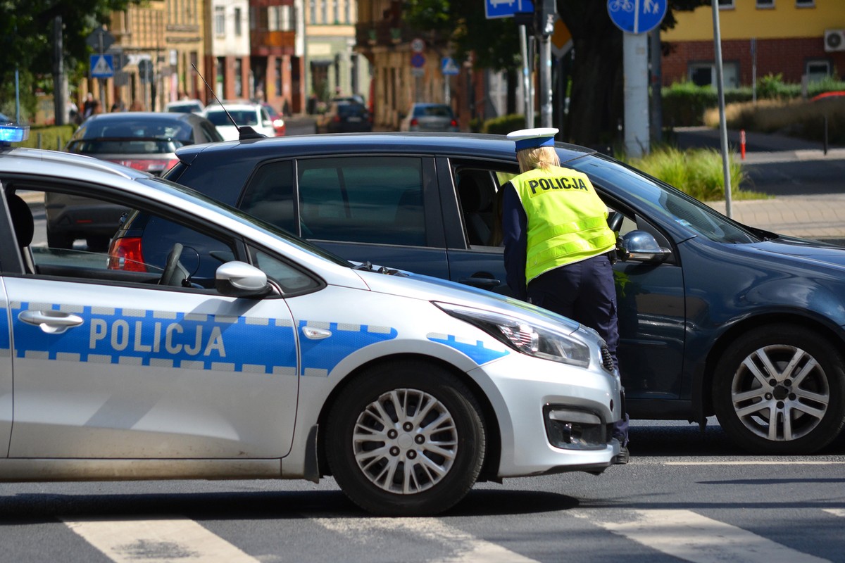 Utrata prawa jazdy i zakaz prowadzenia pojazdu za... wykroczenie. Kierowcy tego nie wiedzą