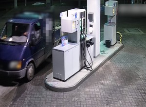 Kierowca ukradł paliwo ze stacji za 200 zł, dostał mandat na 2000 zł
