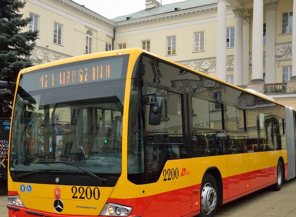 Nowe autobusy Mercedesa w Warszawie