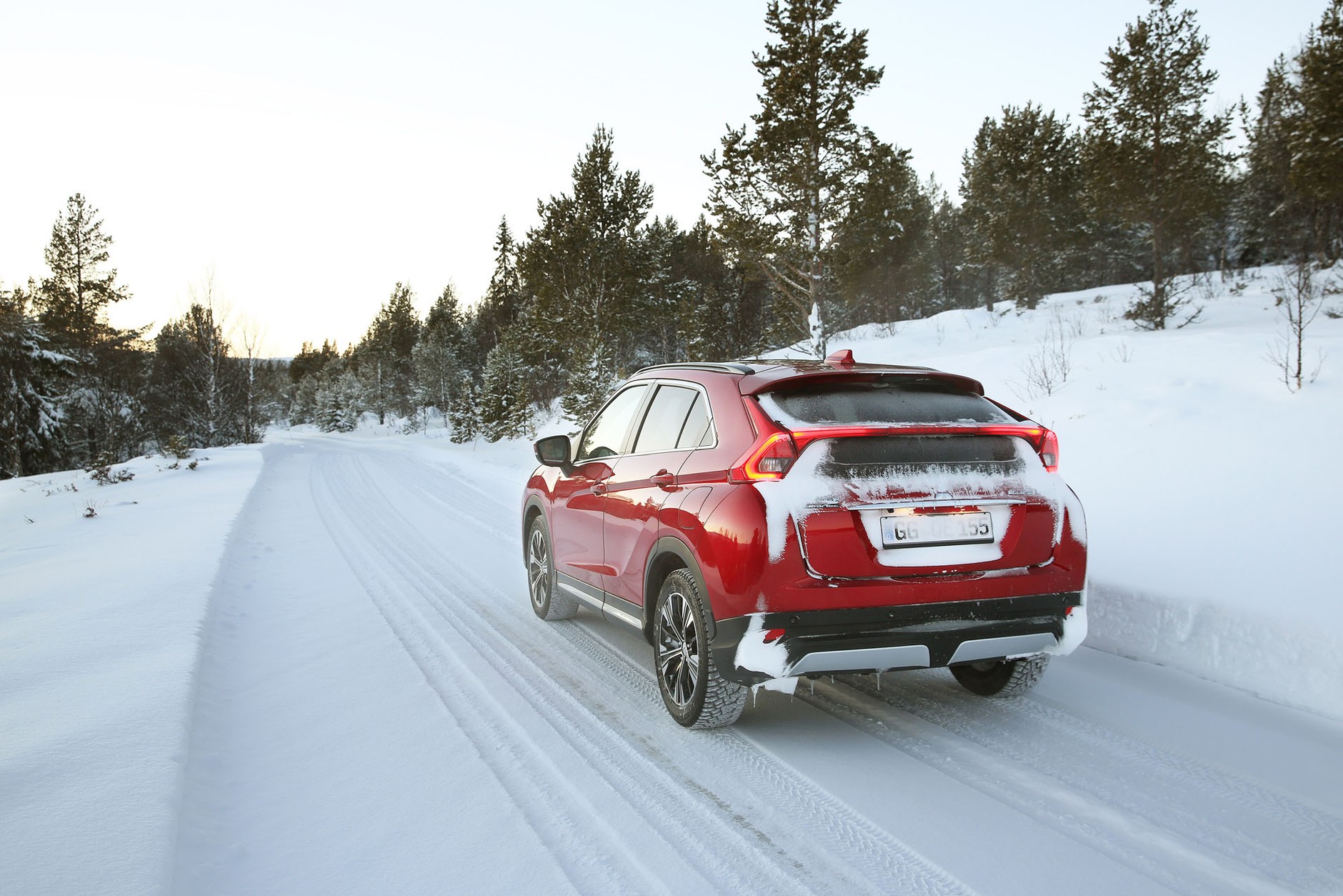 Mitsubishi Eclipse Cross - jak sobie radzi na lodzie?