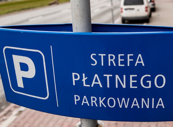 W Warszawie kierowcy więcej zapłacą za postój w strefie płatnego parkowania