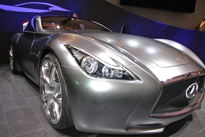 Genewa 2009: Infiniti Essence Concept (fotogaleria)