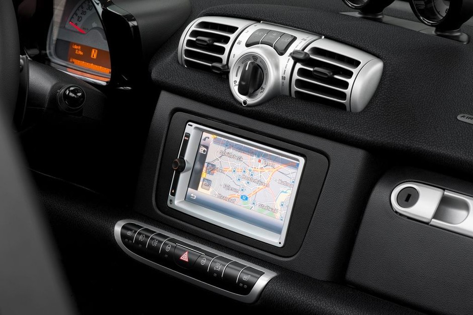 Smart ForTwo 2011 oszczędniejszy i piękniejszy